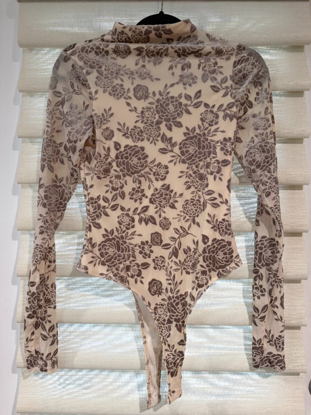 francesca's floral velvet bodysuit (size M)